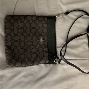 BRAND new (tag fell off) NEVER used Coach purse